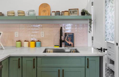 Designer 5BR 3BA Home Near AC Boardwalk & Casinos - Foto 3