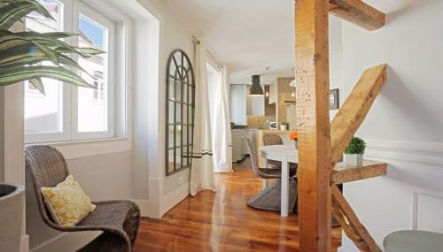 Duque-Chiado Downtown - Photo 3