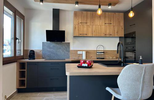 Altitude Élégante - Centre Ville - WIFI - Balcon - Foto 24