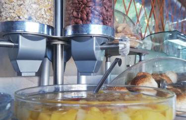 Amari Hotel - Photo 57