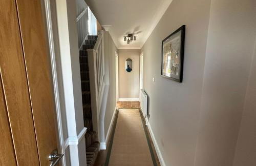 Atworth Haven: 4-Bed Home with Garden - Foto 34