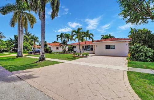 Sensational 5BR Villa Heated Pool near Hard Rock - Foto 36