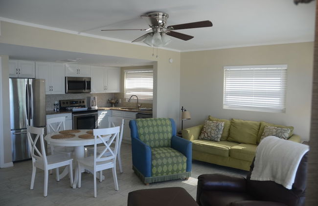 The New Hotel Indian Shores - Photo 11