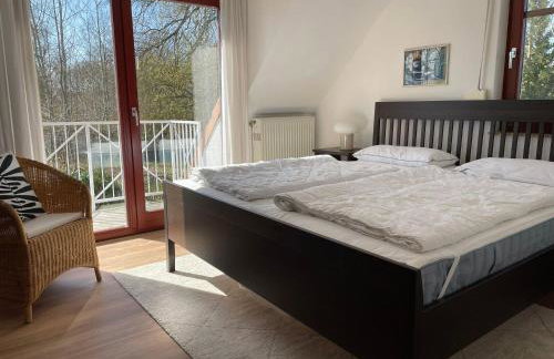 Ferienwohnung-Nils-Holgerson-mit-Balkon-zwischen-Strand-Wald-Wiese-im-Suedosten-der-Insel-Ruegen - Photo 11