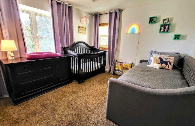 The Wooden Nest by Avantstay Deck, Big Yard w/ Hammocks & Fire Pit - Foto 13