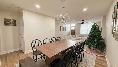 South Philly Retreat with Movie Nights and Backyard BBQ - Foto 3