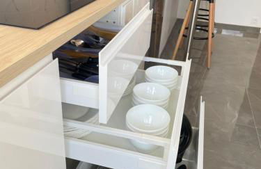 PARIS PANTIN Magnifique Appartement 4 pièces de 108m2 avec 2 PARKING intérieur - très cosy pour 1 à 12 personnes - Entièrement refait à neuf ENTIRE APARTMENT LUXURIOUS AND WARM - PANTIN PARIS 19 ème FREE WIFI GRATUIT - Foto 25