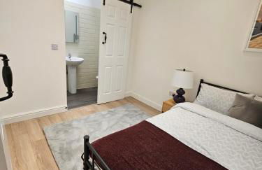 4 Bed in the heart of Hartford - Foto 13