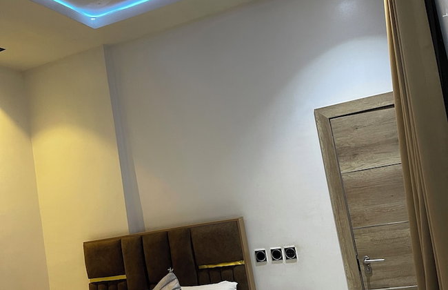 Lisa Suites - Photo 12