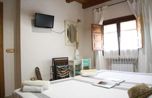 Habitaciones y casa rural monfrague - Foto 1