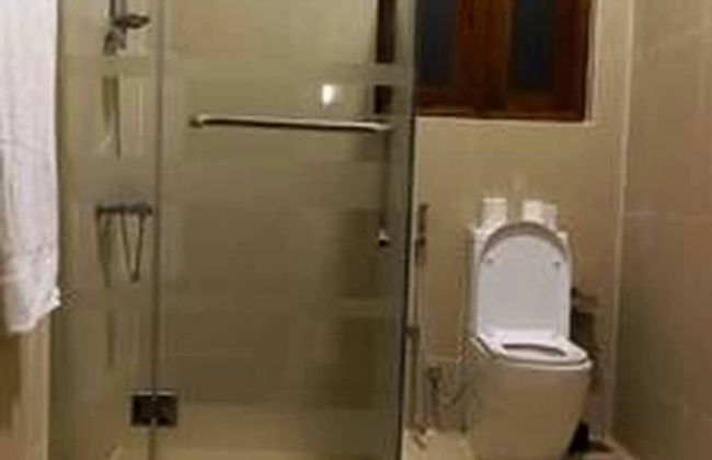 MYH - Lake Front Pvt Villa - Photo 14