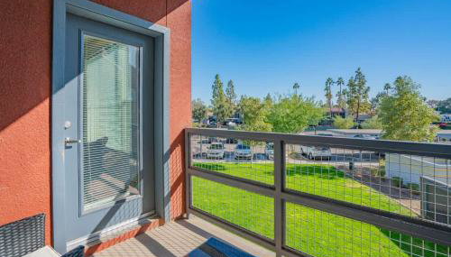 Posh 2BD - Gym, Pool, Parking, W-D - Sleeps 8 - Foto 5