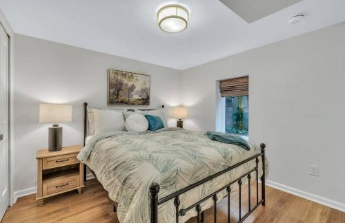 Serene Suburban Oasis 2 Saunas, Office, Parking - Foto 2