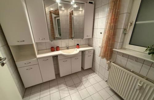Charmante Ferienwohnung in Garbsen Stilvoll Geräumig - Foto 7
