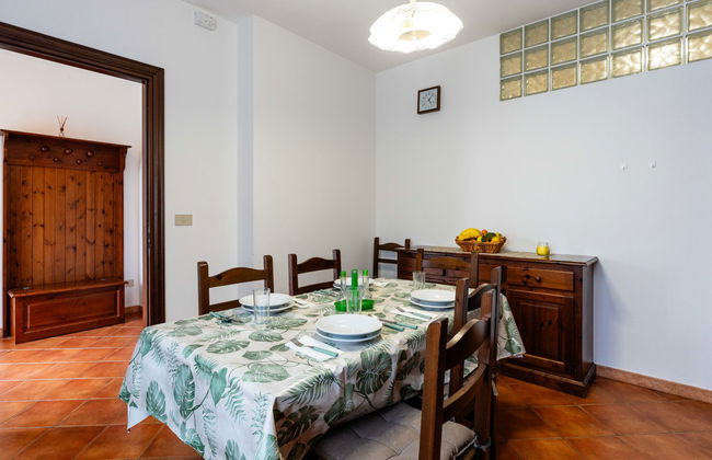 2 bedroom Apartment in Diano Castello with swimming pool and garden - Photo 13