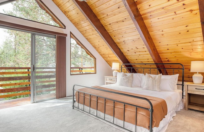 3mins to Lake, 5mins to Skiing Updated 4bdr Cabin Avalon Pines by Avantstay - Photo 61