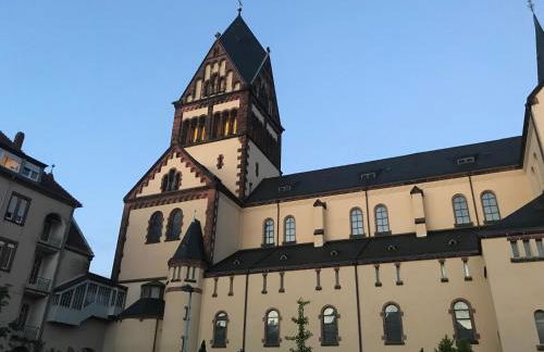 Zentrales 2-Zi Apartment by Rabe - Historische Kirche, Smart-TV, Netflix - Foto 19