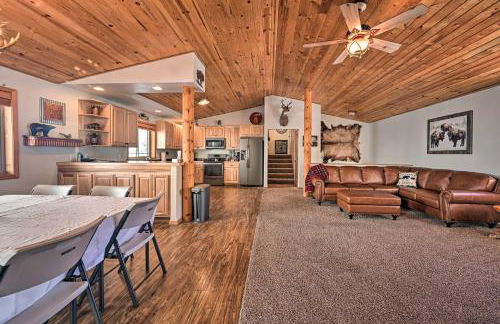 Peaceful Superior Home with Fire Pit and Mtn View - Foto 3