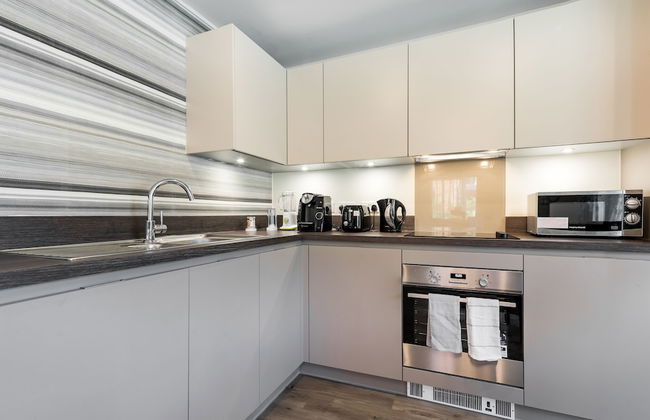 Fortified Luxury Apartment - Foto 13