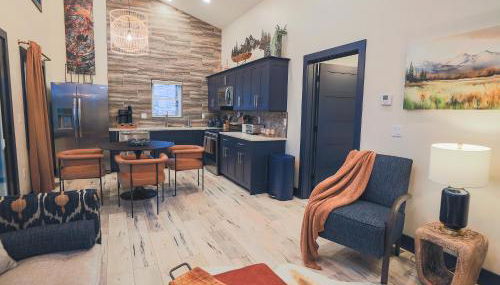 Cabin 7 (1-Bed, Modern-Luxury w. Hot Tub) - Foto 4