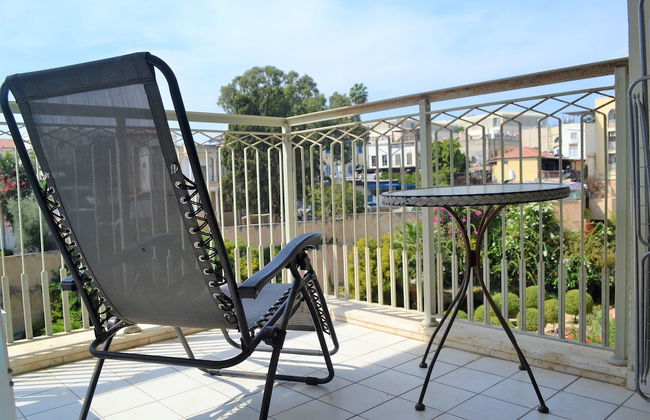 2BDR Amazing Location with Parking - Foto 13