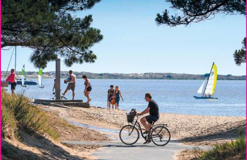 Mobilhome 2ch récent et climatisé-terrasse fermée-jardin sans vis à vis-camping 4 étoiles Les Charmettes - Foto 38