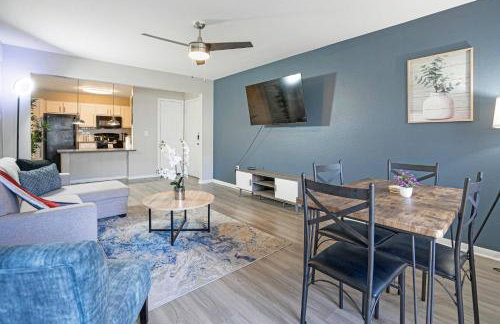 Central 9-Person Apt w/ WiFi, Near Downtown Austin - Foto 13