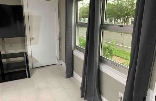 Apartment in Daytona Beach 1BR 1Bath Centrally Located - Photo 36