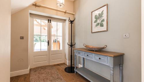 Stylish Coach House Retreat - Foto 3