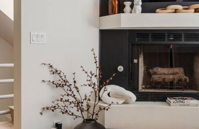 Hollywood Hills Sunset Strip Home w Hottub - Photo 35