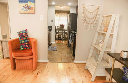 Charming 3bd Alexandria House, 11 miles to DC, Nice front view - Foto 3