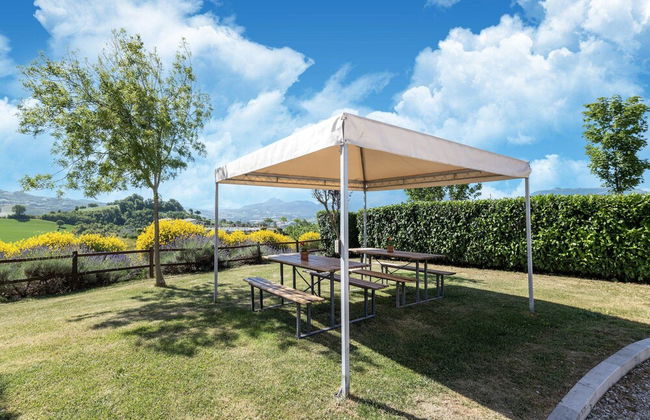 Country House in Marche With Pool & Views - Foto 31