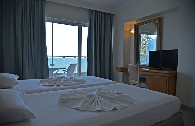 Bristol Sea View Apartments - Photo 10