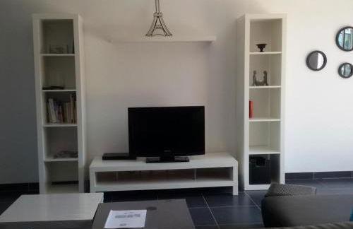 Gîte moderne avec grande piscine chauffée et animaux acceptés - FR-1-491-355 - Foto 10