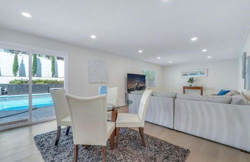 Hey I Am Adriana On The Block Pool BBQ - Foto 3