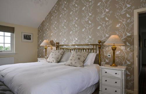 Laverockbank Farmhouse - Photo 26