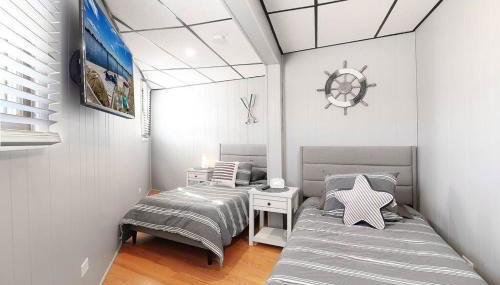 Chain O' Lakes Beach Penthouse with Lake Access - Foto 5