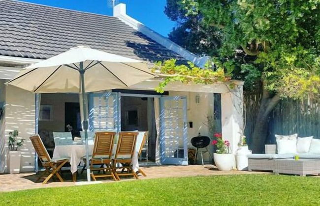 Hout Bay Beach Cottage - Photo 28