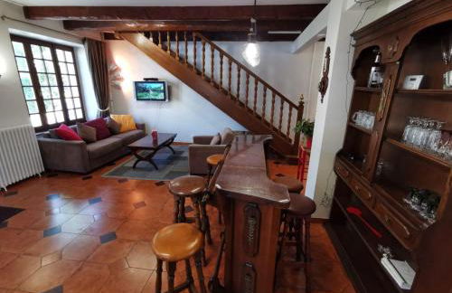 Familial House Dellac-Mathieu in mountain village Cantal - Foto 6