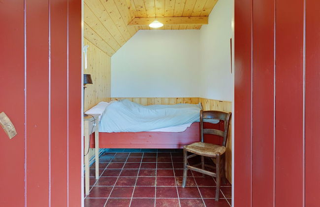 Cozy Apartment in Enschede Near Forest - Photo 14