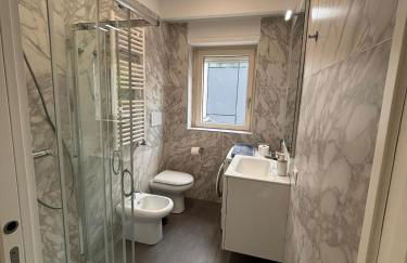 C&L Riva Blu - Garage and AC - Foto 14