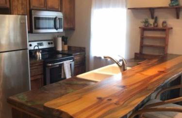 Trail Street Condo Downstairs - Foto 4