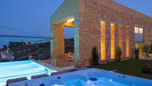 Olea Villas - Infinity Pool, Hot Tub, Sea Views - Photo 3