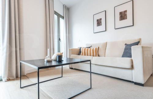 Comfortable apartment near the center by REMS - Photo 11