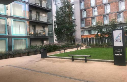 Modern apartment next to Hayes and Harlington station - Foto 1