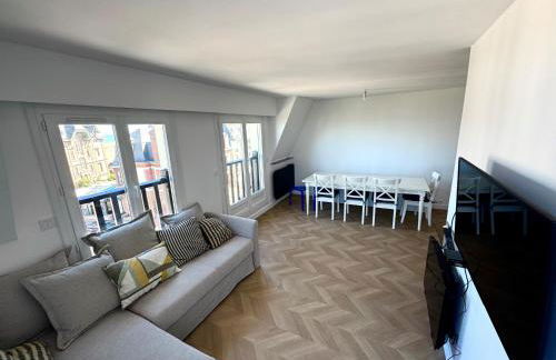 Appartement familial - 2 toits terrasses - vue mer - hyper centre d'Houlgate - Photo 6