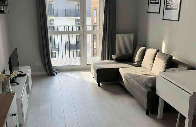 1-bed Top Floor Apartment in Warszawa - Foto 8