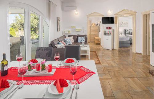 Holiday House Ana & Marina with private Pool and garden - Photo 9