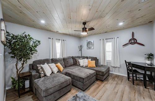 Aviation Haven 5 Mins to RIC, Ready for Takeoff! - Foto 9