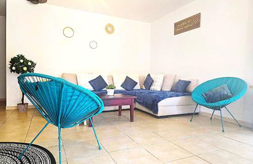 Le Parc Jean Édouard - Spa avec jacuzzi privé - Superbe villa 4 chambres - 9 couchages - 6 lits - Cheminée électrique - Parking - Climatisation réversible- Terrasse ombragée et grand jardin - Foto 34